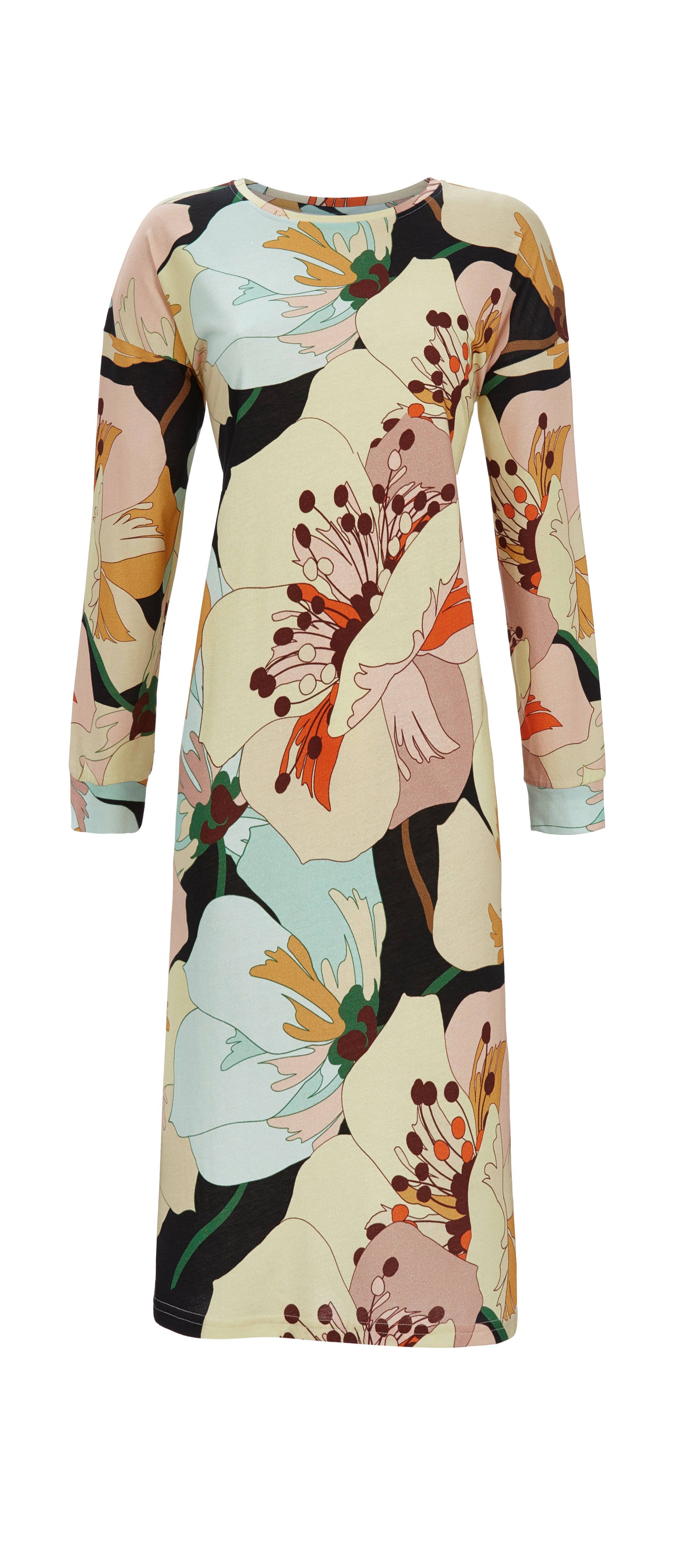 Nachtkleid mit Blumendessin